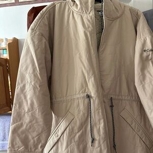 Columbia jacket Large NWT